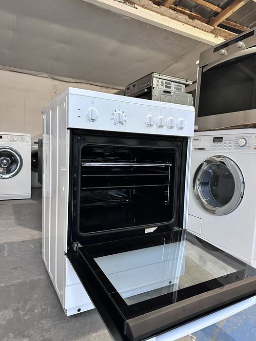 Печка +гаранция. Керамичен плот, конвекция. Безплатна доставка в София