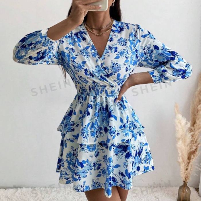 Синя рокля чисто нова