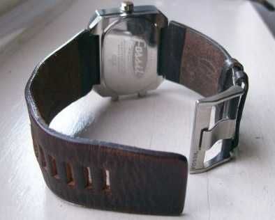 Ceas Quartz Fossil 44mm Wood Dial Stainless (afisaj analog /digital)