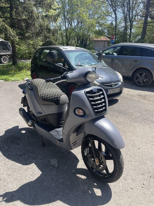Скутер Кимко 250