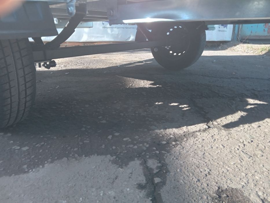 Прицепы легковые