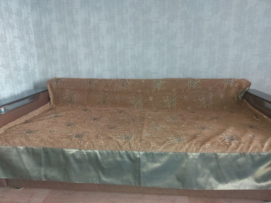 Диван раскладной,разборный