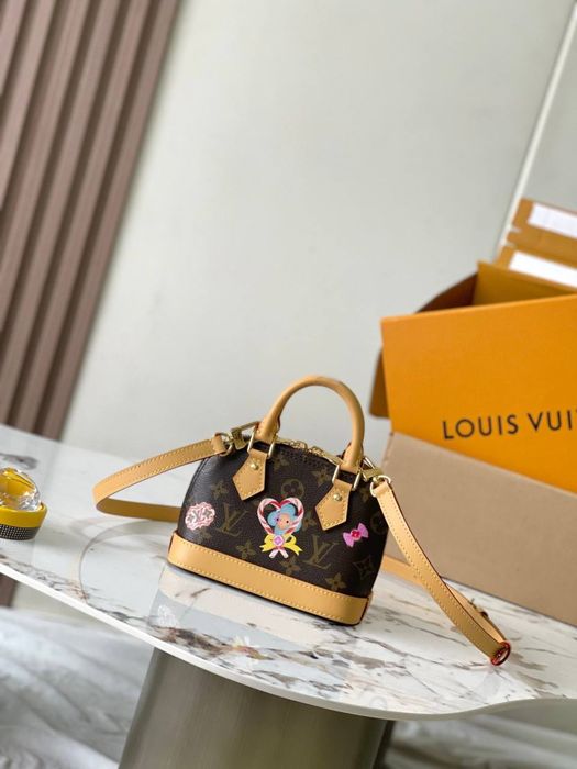 Geanta Louis Vuitton Nano Alma