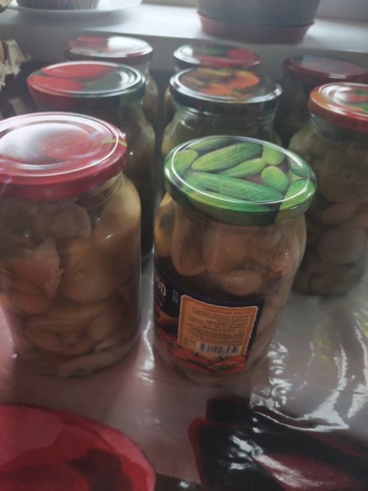 Продам огурцы, грибы