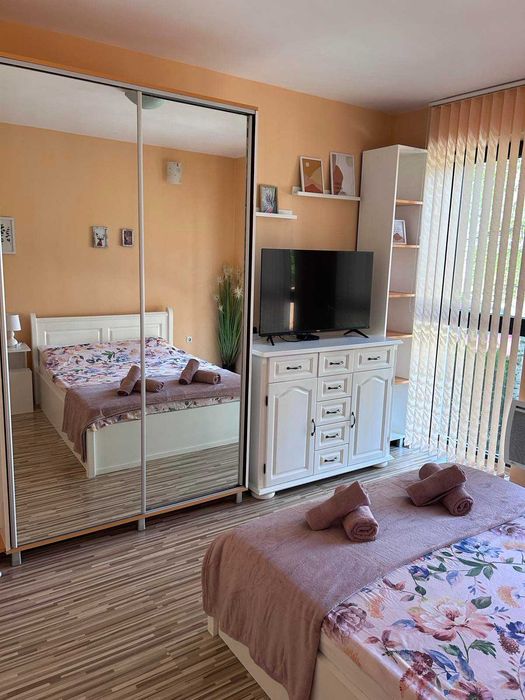 Дава се под наем Двустаен апартамент в Варна, м-т Траката - 66 кв.м за 408 € - Снимка #6