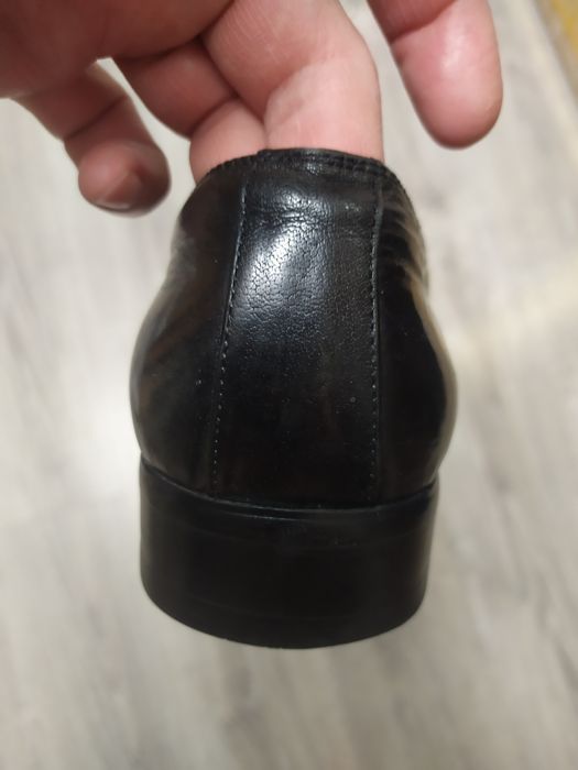Продам мужские туфли