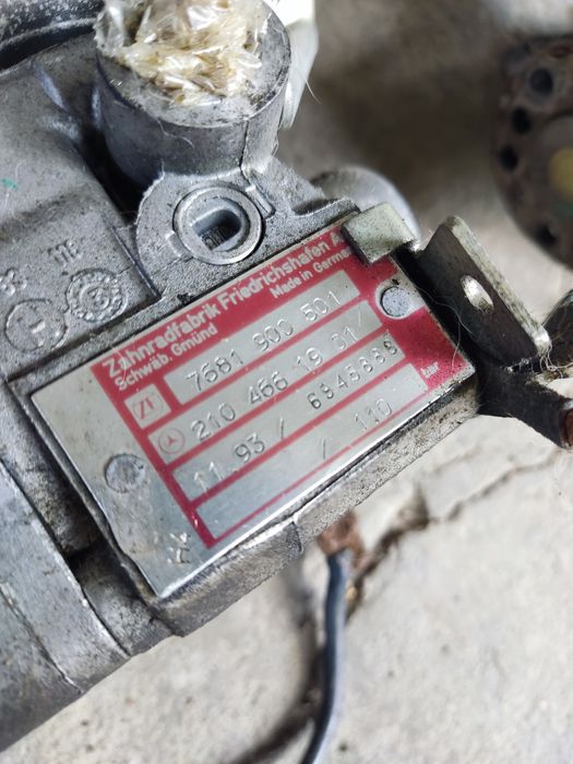 ГУР насос Мерседес 124 /202 / 190