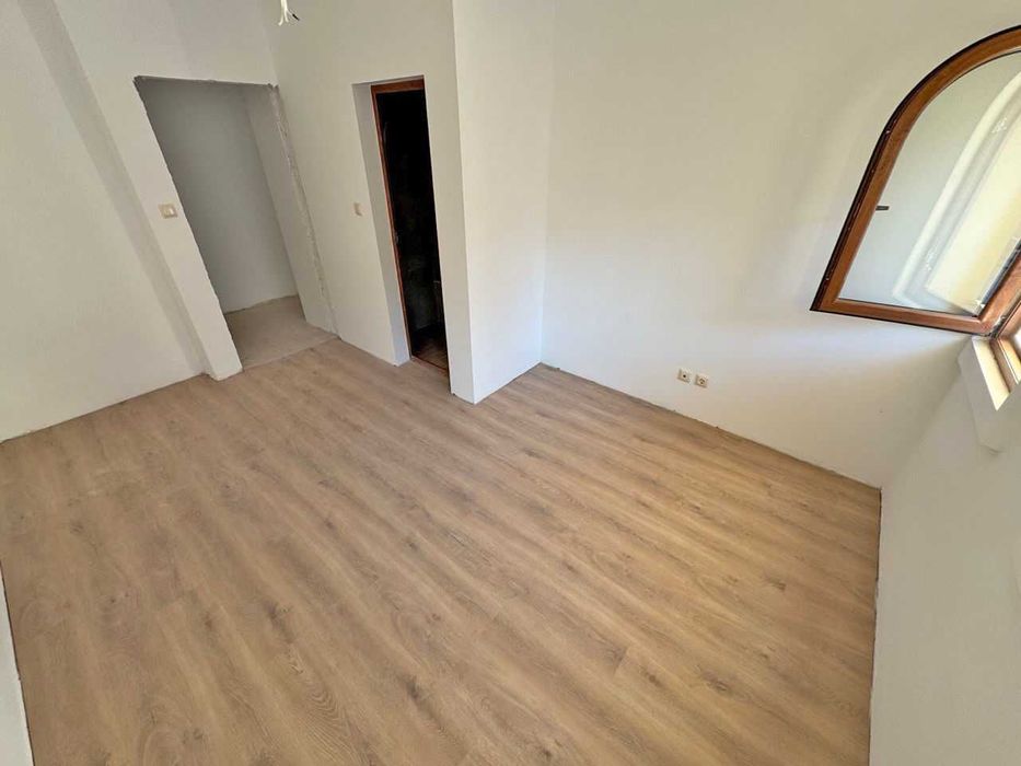 Продава се Едностаен апартамент в к.к. Слънчев бряг - 71 кв.м за 1113 €/кв.м - Снимка #8