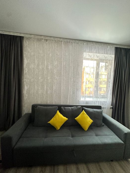 Продам диван в гостинную