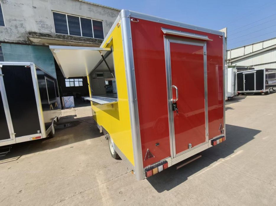 Стационарна Каравана за храна Чисто нова