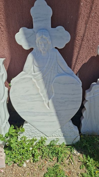 Scris direct in cimitir o725755o19 cruci marmura