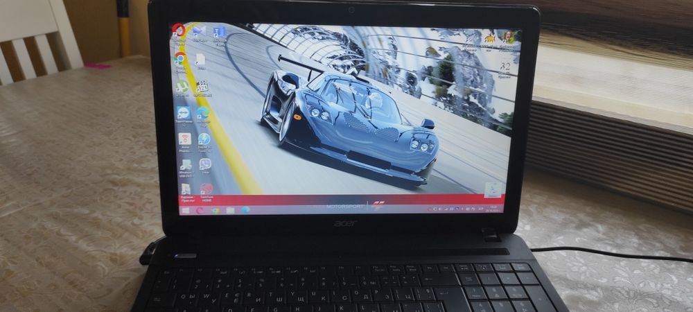 Лаптоп Acer aspire e1-531