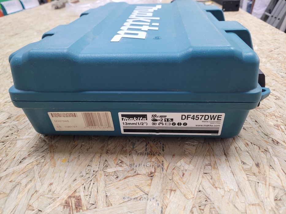 Шуруповерт Makita