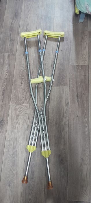 Qõltiq tayoq holati alo