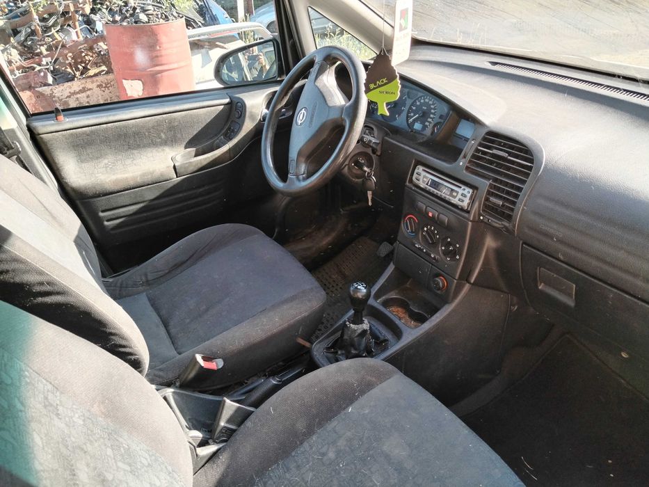 Opel Zafira A 2.0DTI 101 к.с. на части