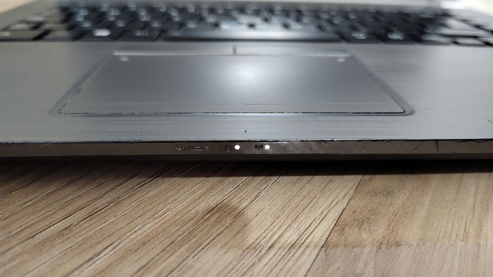 Laptop Toshiba i5 6200U defect