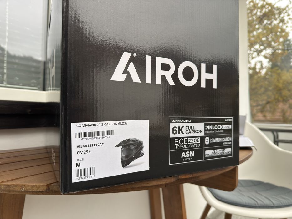 Продавам каска AIROH Commander 2 Carbon Gloss - M