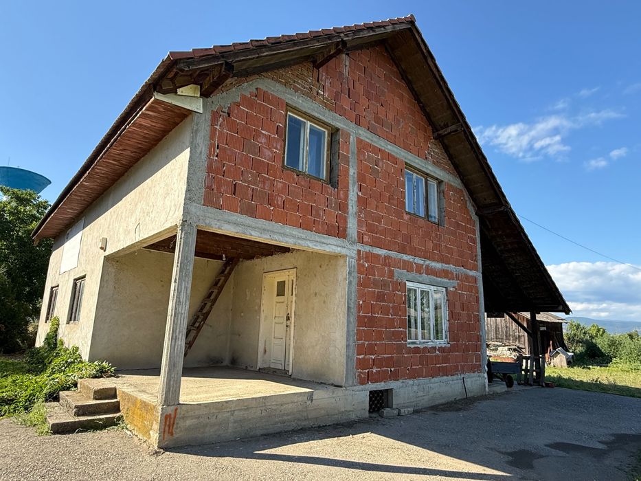 Constructie nefinisata plus teren intravilan in Orastie