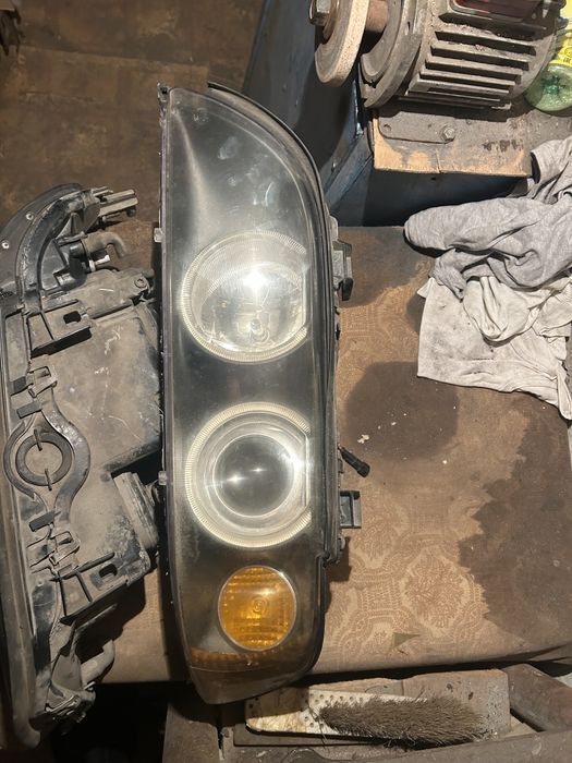 Продам оригинальные фары е39 рестайлинг