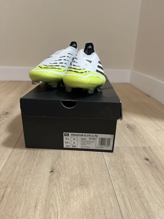 Ghete fotbal Adidas Predator ELITE