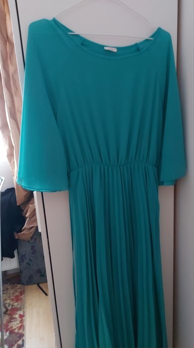 Rochie de coctail, lunga si vaporoasa
