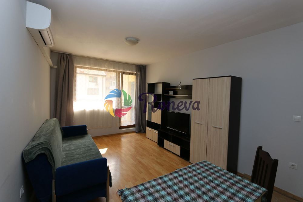 Продава се Двустаен апартамент в Варна, Левски - 68 кв.м за 2500 €/кв.м - Снимка #2