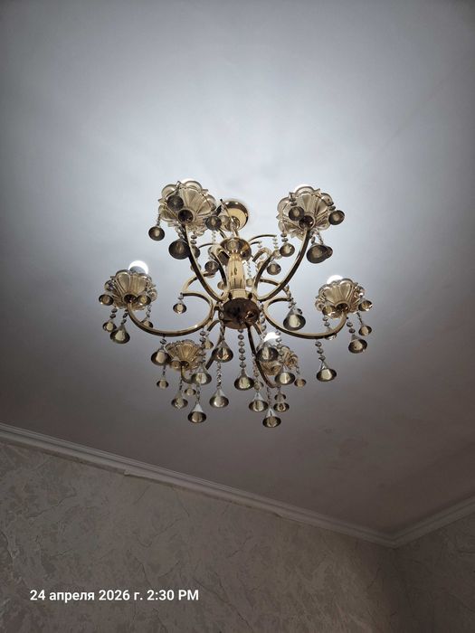 Люстры продаётся
