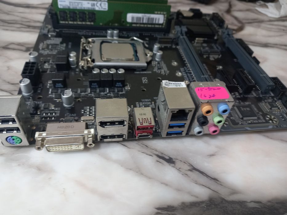 Дъно Gigabyte B360M D3P  + Intel® Core i5-9500 + 16gb ddr4