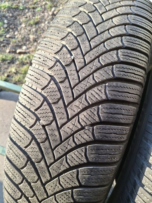 2 Anvelope de iarnă 205 80 r16 Bridgestone