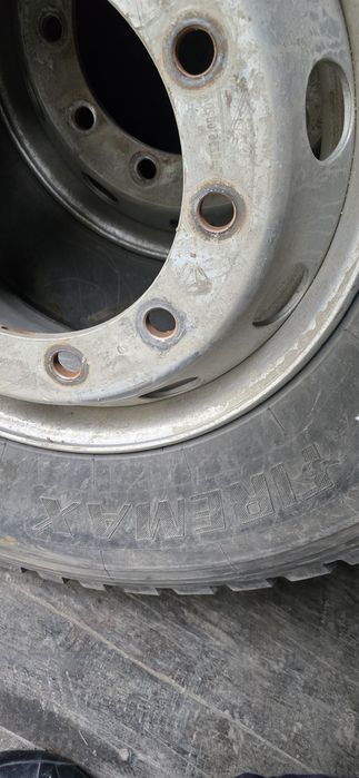 Продаётся балон 13 R 22,5 Firemax