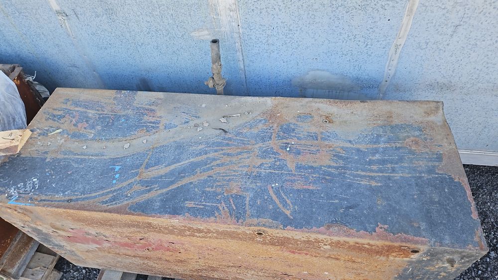 Продам бензобак на 500 литров