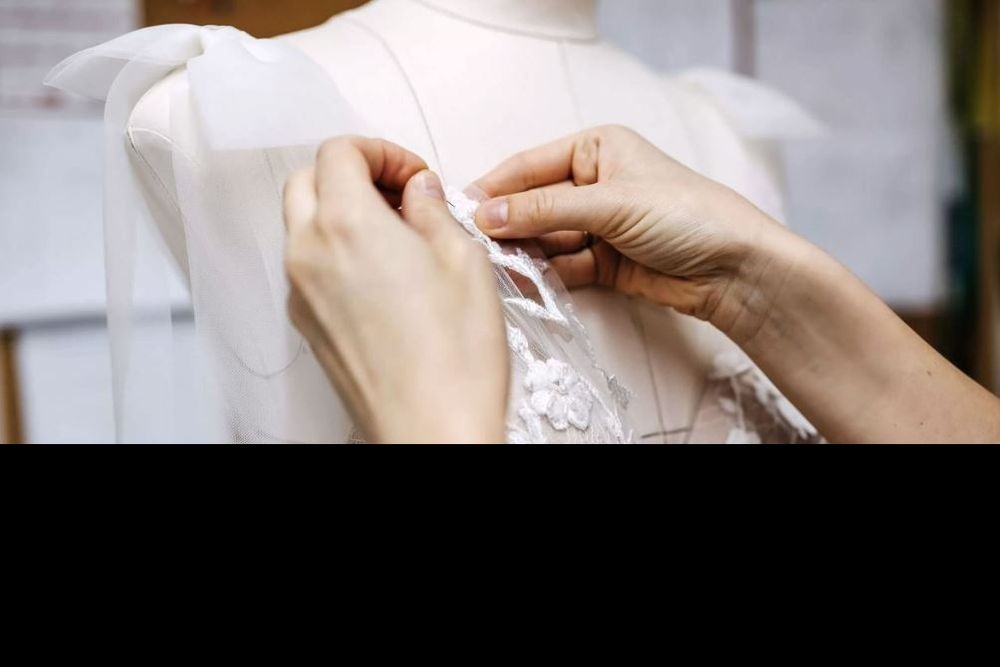 Retus, croitorie, modificări rochite mireasa