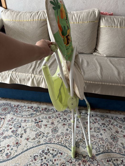 Продам стульчик для кормления