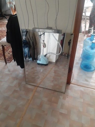 продам зеркало в ванную комнату