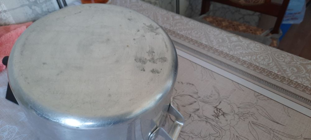 Кастрюля,стаканы