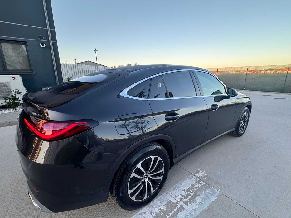 Mercedes-Benz GLC 200 Hybrid 2025