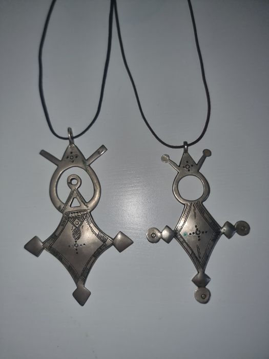 Pandantiv cruce Tuareg berber din argint – gravat manual, Africa Sahar