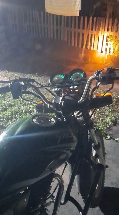 Мотацикл яки 200 куб