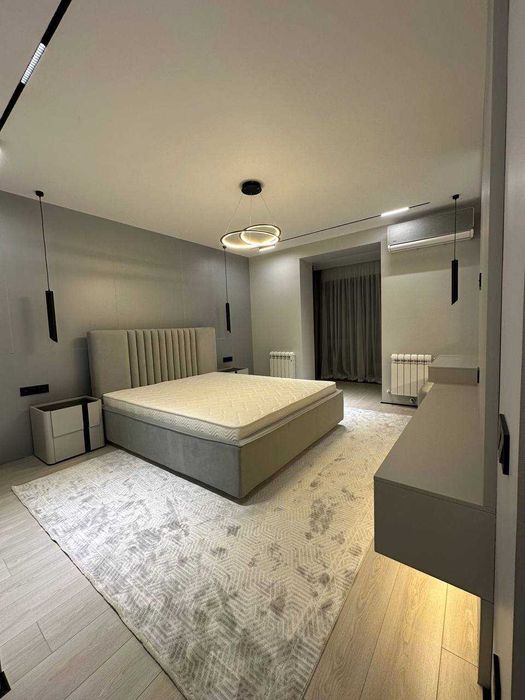 Сдаю срочно новую 3-ком квартиру на Цум Ц-7 3/4/4 (P6)