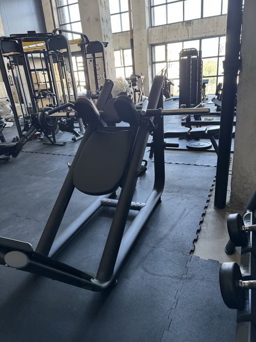 Aparat Hack squat