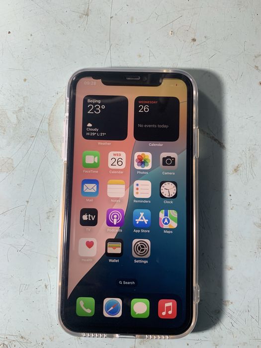 IPhone XR 64gb sotiladi