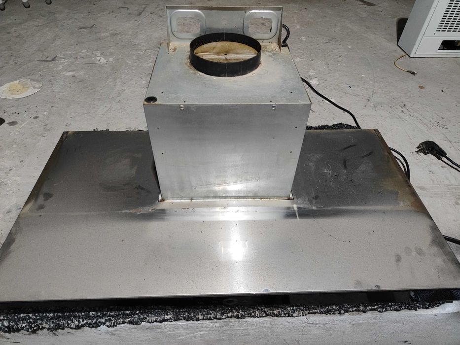 ремонт кухонной вытяжки и любой сложности бытовой техники