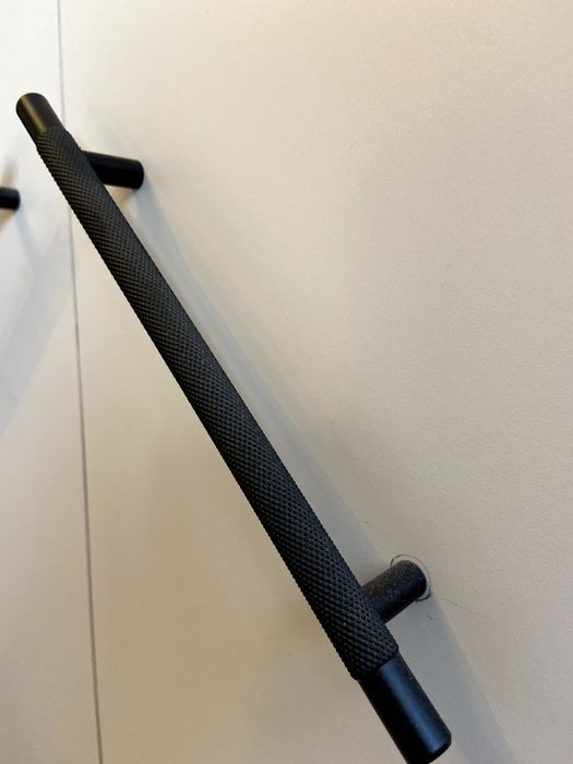 Комод с 4 дверцами