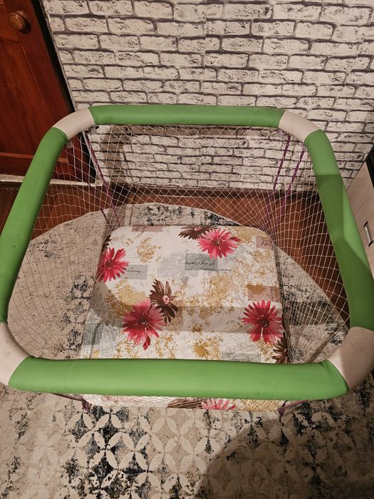 Детсски манеж новый