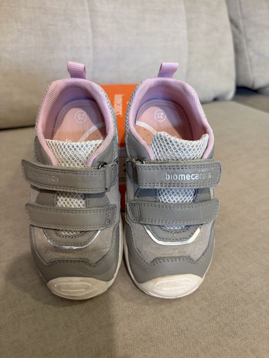 Sneakers Biomecanics, marimea 25