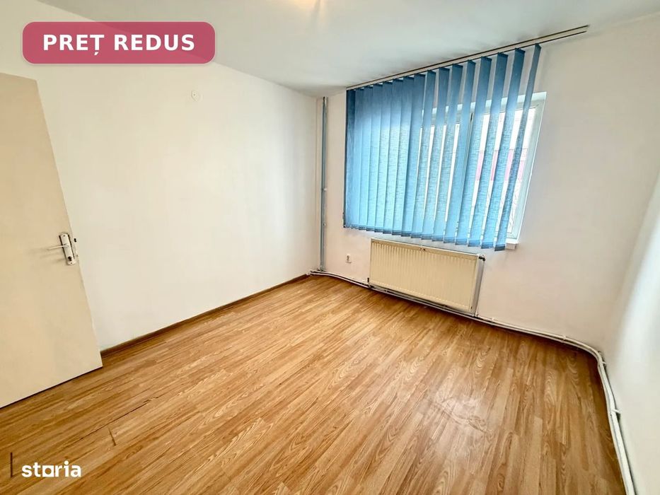3 camere, et 3, 57 mp Miron Costin