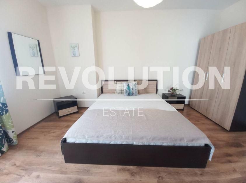 Дава се под наем Двустаен апартамент в Варна, Общината - 46 кв.м за 450 € - Снимка #2