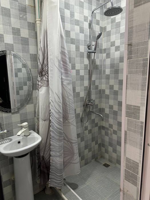 Продается квартира янгиабад напротив бокс федерации