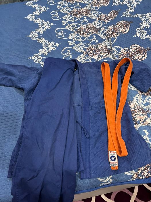 Продам кимоно для дзюдо