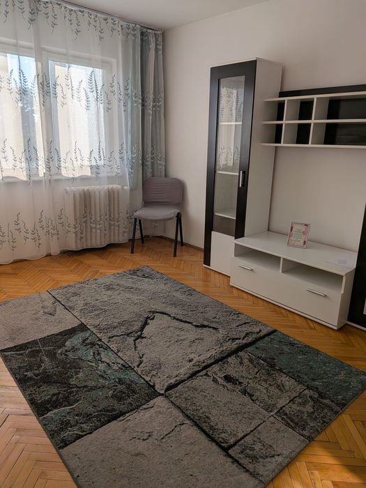 Apartament de închiriat cu 3 camere
